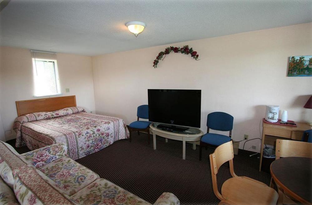Campbellford River Inn Екстер'єр фото