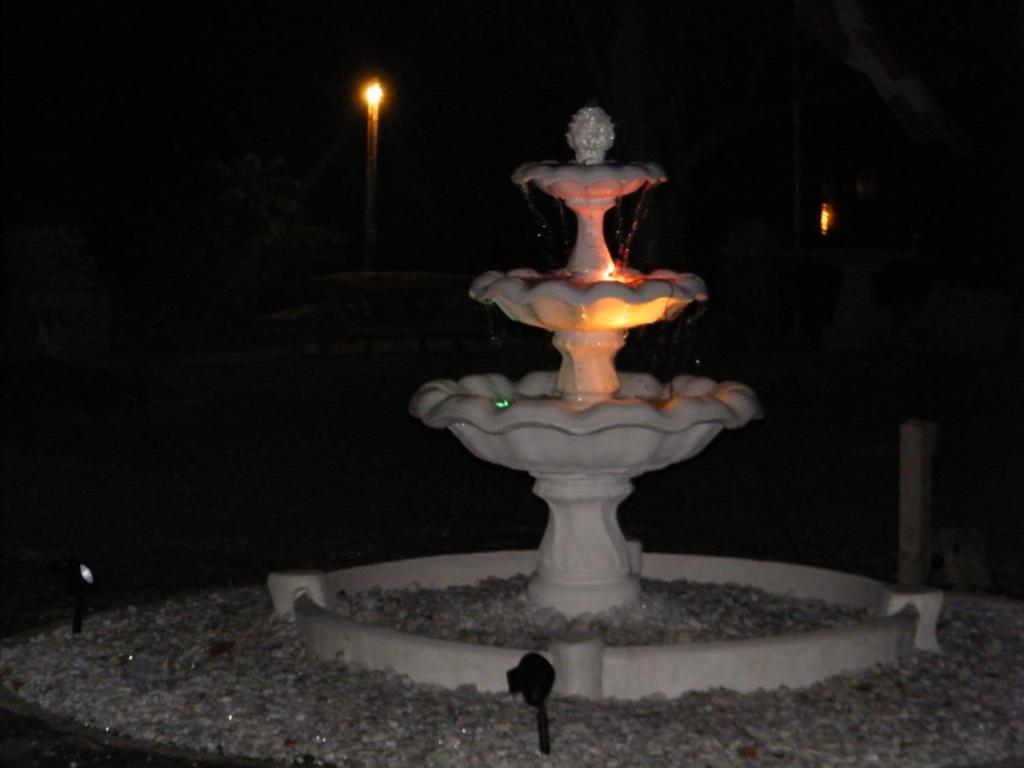 Campbellford River Inn Екстер'єр фото